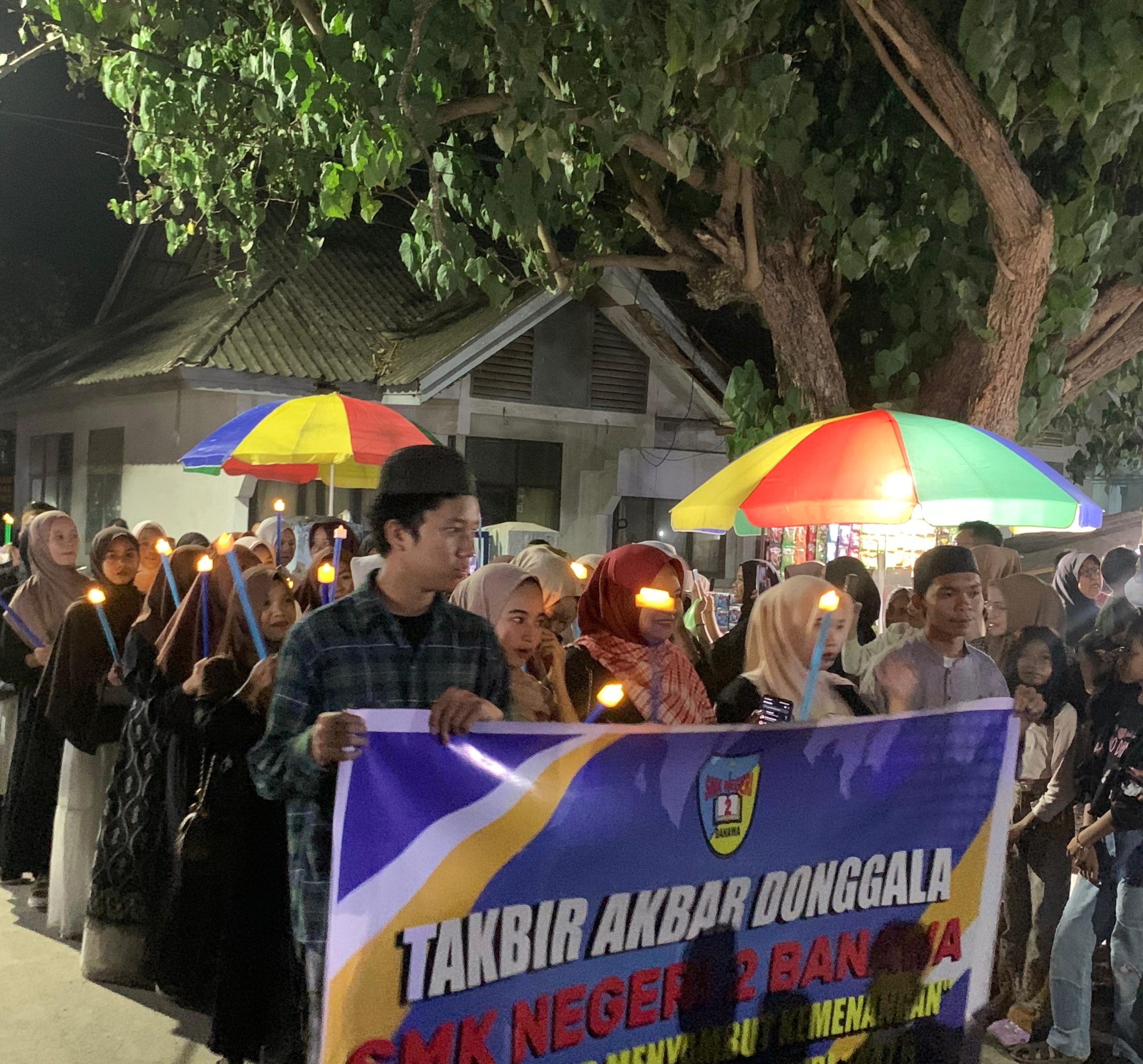Semarak Malam Idul Fitri di Donggala, Warga Padati Takbir Akbar di Pelabuhan Lama