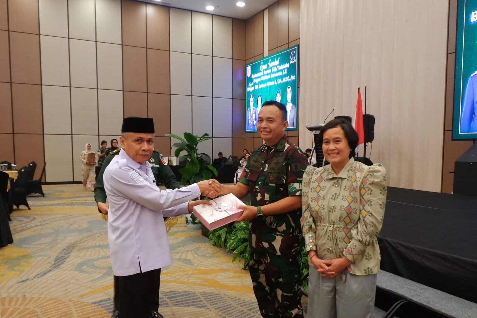 Hadiri Lepas Sambut Danrem 132/Tadulako, Sekda Donggala Tekankan Pentingnya Kolaborasi Pemkab dan TNI