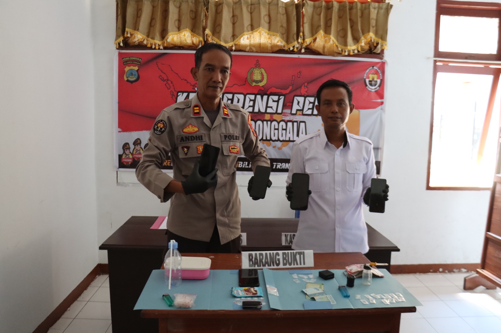 Pria di Rio Pakava Diamankan Polisi, 10 Paket Diduga Sabu dan Timbangan Digital Disita