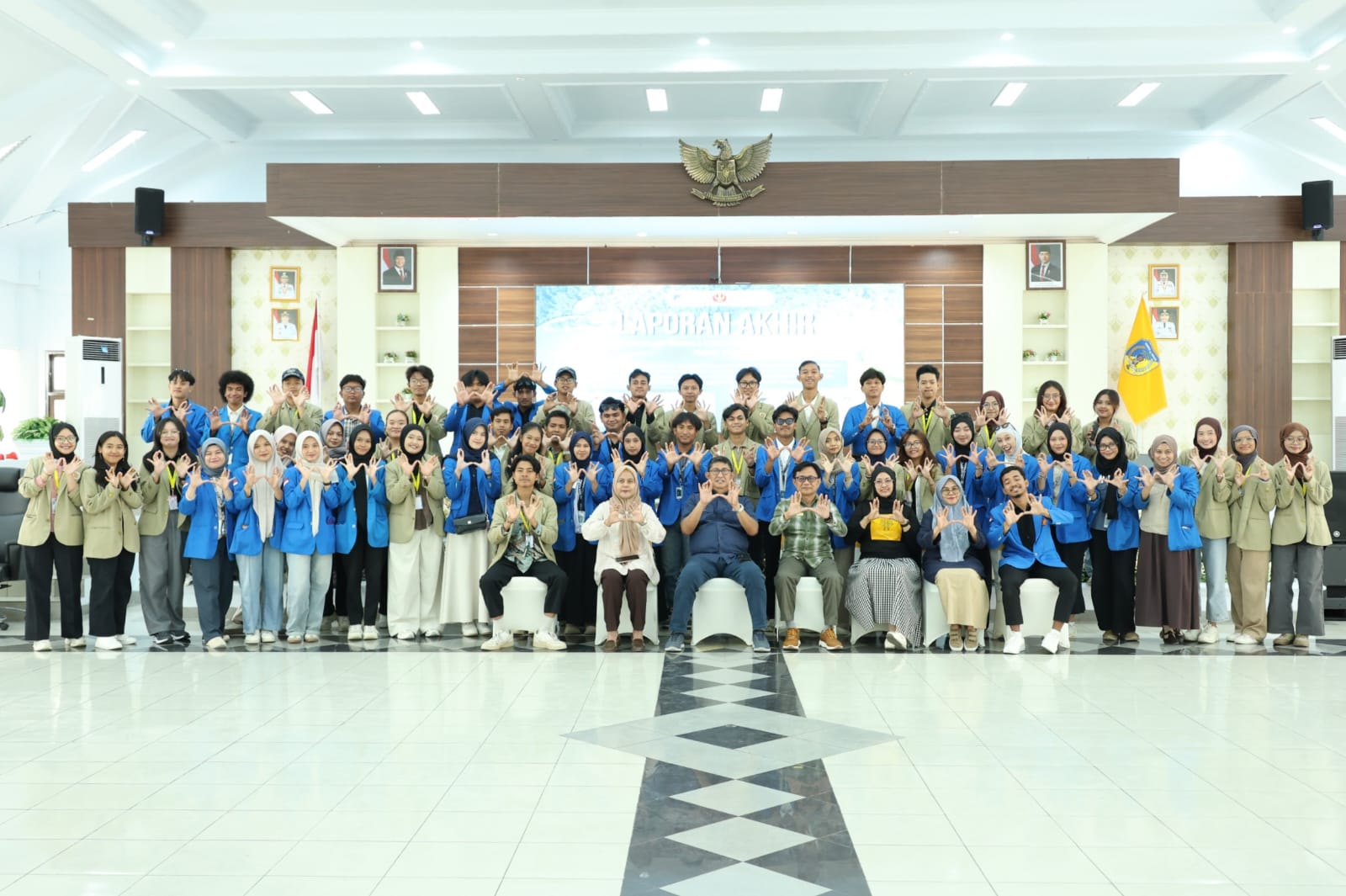 Pemkab Donggala Lepas Mahasiswa KKN UGM dan Untad, Apresiasi Kontribusi Bangun Desa